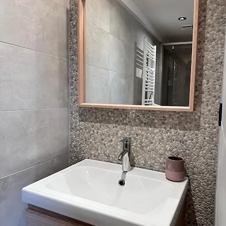 Dom wakacyjny Domaine De Hurlevent - 10 Personnes - Le Refuge