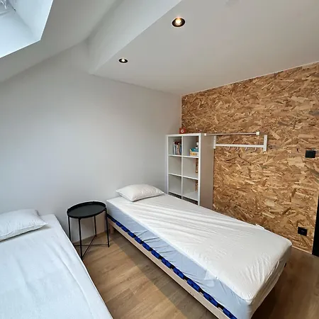 Domaine De Hurlevent - 10 Personnes - Le Refuge Aywaille